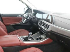 BMW X5 xDrive 30Li Deluxe VersionM - ფოტო 12