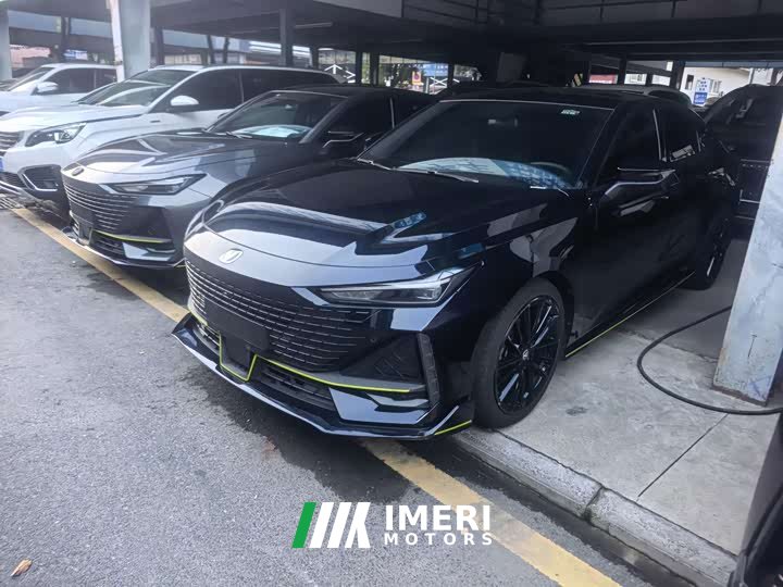 Changan UNI-V 1.5T Edition - ავტომობილი ჩინეთიდან