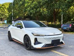 Changan UNI-V 1.5T Premium Version - ფოტო 3