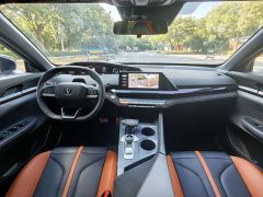 Changan UNI-V 1.5T Premium Version - ფოტო 9