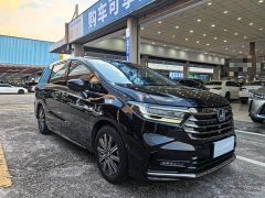 Honda Odyssey 2.0L e:HEV Edition - ფოტო 3