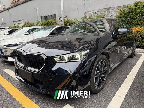 2026 BMW 5 530Li Version M - ავტომობილი ჩინეთიდან