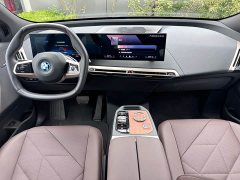 BMW iX xDrive40 - ფოტო 14