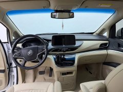 Buick GL8 Luxury Version - ფოტო 8