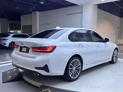 BMW 3 320i - ფოტო 7
