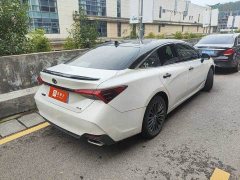 Toyota Avalon 2.0L XLEDeluxe Edition - ფოტო 3