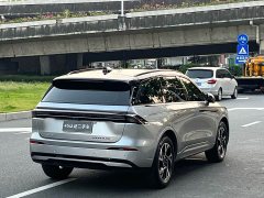 Lincoln Nautilus 2.0T AWDPHEV Edition - ფოტო 5