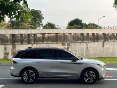 Lincoln Nautilus 2.0T AWDPHEV Edition - ფოტო 9