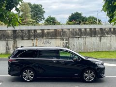 GAC SIENNA 2.5LPHEV Premium Edition - ფოტო 8