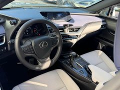 Lexus UX 260h Edition - ფოტო 14