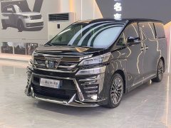 Toyota 2.5L HVPremium Edition - ფოტო 1