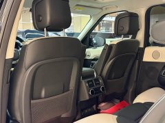 Land Rover 360PS Dynamic SE - ფოტო 17