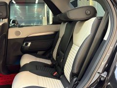 Land Rover 360PS Dynamic SE - ფოტო 19