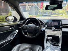 Toyota 2.5L Luxury Edition V - ფოტო 11