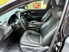 Toyota 2.5L Luxury Edition V - ფოტო 12