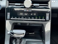 Toyota 2.5L Luxury Edition V - ფოტო 15