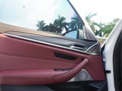 BMW 5 530Li Version M - ფოტო 11