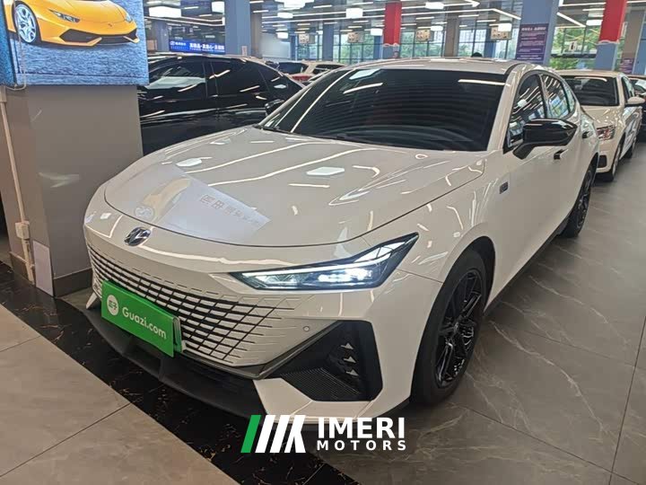 Changan UNI-V iDD 1.5T 113km Version - ავტომობილი ჩინეთიდან