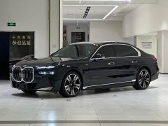BMW i7 eDrive50L DeluxeM - ფოტო 1