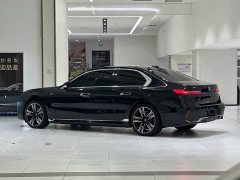 BMW i7 eDrive50L DeluxeM - ფოტო 19