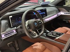 BMW i7 eDrive50L DeluxeM - ფოტო 5