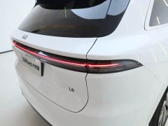 Li Auto L8 Ultra - ფოტო 12