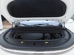 Li Auto L8 Ultra - ფოტო 20
