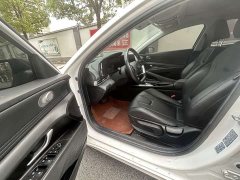 Hyundai Elantra 1.5L CVT GLS Edition - ფოტო 4