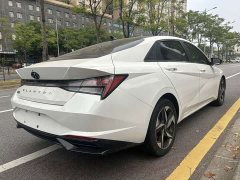 Hyundai Elantra 1.5L CVT GLS Edition - ფოტო 9