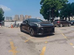 Lynk & Co 03 1.5TD DCTPro - ფოტო 1