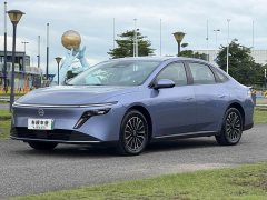 Nissan N6 180 Max - ფოტო 1