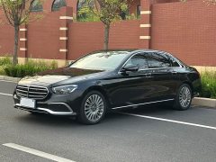 Mercedes-Benz E 300 L Luxury Version - ფოტო 1