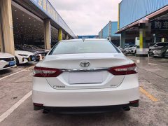 Toyota Camry 2.0G Luxury Edition - ფოტო 11