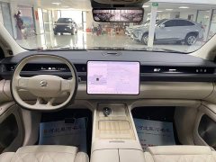 Nio ES8 Luxury Edition - ფოტო 12
