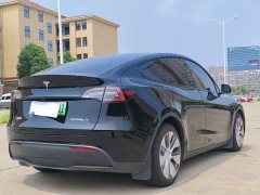 Tesla Model Y Standard Range Edition - ფოტო 4
