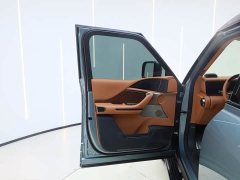 Yangwang U8 Luxury Edition - ფოტო 9