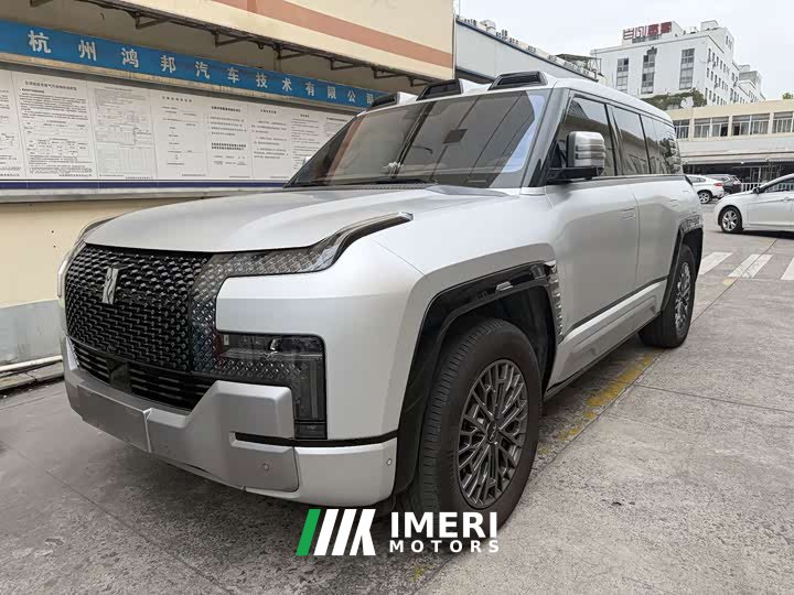 Yangwang U8 Luxury Edition - ავტომობილი ჩინეთიდან
