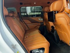 Yangwang U8 Luxury Edition - ფოტო 5