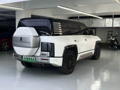 Yangwang U8 Luxury Edition - ფოტო 9