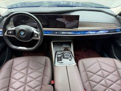 BMW 7 735Li M - ფოტო 10