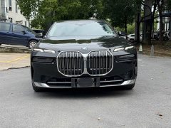 BMW 7 735Li M - ფოტო 2
