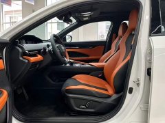 Changan UNI-V 1.5T Edition - ფოტო 4