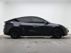 Tesla Model Y Edition - ფოტო 5