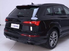 Audi Q7 55 TFSI quattro S line Version - ფოტო 8