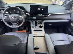 Toyota SIENNA 2.5L AWDLuxury Edition - ფოტო 9