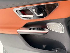 Mercedes-Benz GLC 300 L 4MATIC Version 5 - ფოტო 15