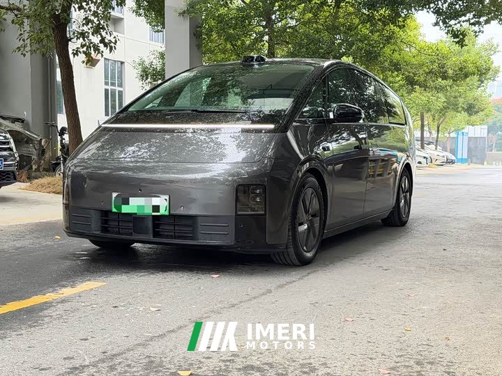 Li Auto MEGA Ultra - ავტომობილი ჩინეთიდან