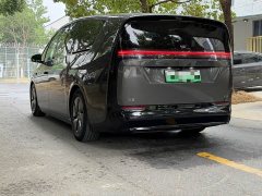 Li Auto MEGA Ultra - ფოტო 18