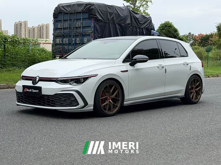Volkswagen GTI 380TSI DSG GTI - ავტომობილი ჩინეთიდან