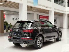 Audi Q5L 40 TFSI Luxury Version - ფოტო 5